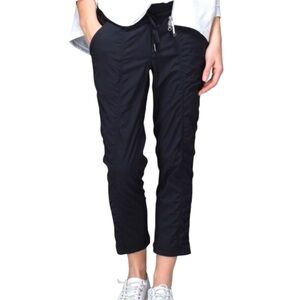 Lululemon street to studio